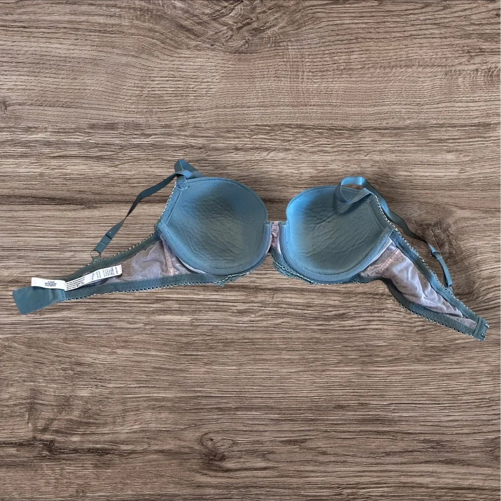 Victoria's Secret Dream Angels Lace Underwire Bra 34D Sage Green Demi‎